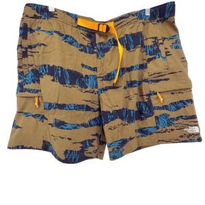 The North Face Mens XXL Paramount Horizon Shorts Tan Blue‎ Mountain Print Belt